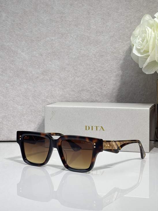 Picture of Prada Sunglasses _SKUfw79759517fw